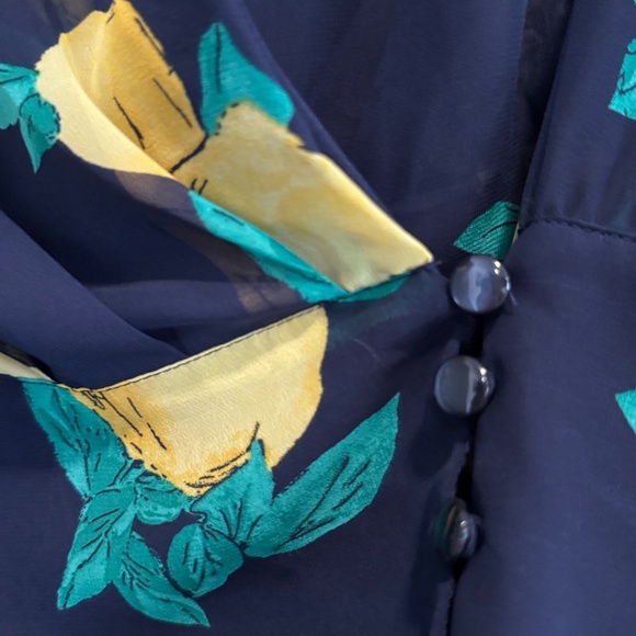Eva Mendes for New York & Company Wrap Blouse – Navy Lemon Print – Size L - Picture 5 of 8